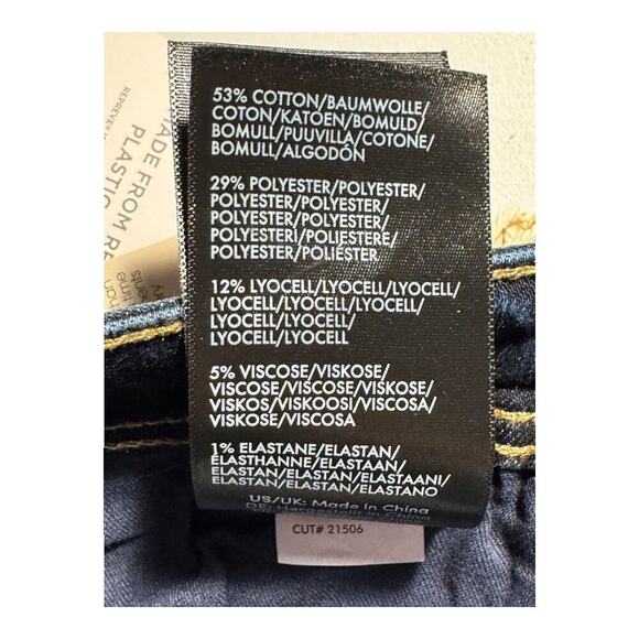 NEW Liverpool Men's Relaxed Straight Jeans Blue Size 30x34‎ Mid-Rise Stretch - Picture 8 of 9